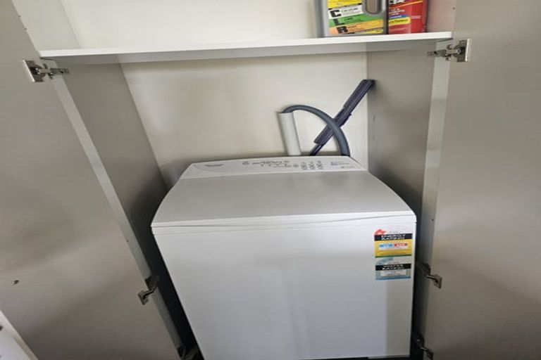 Photo of property in 12a Orams Road, Hillpark, Auckland, 2102