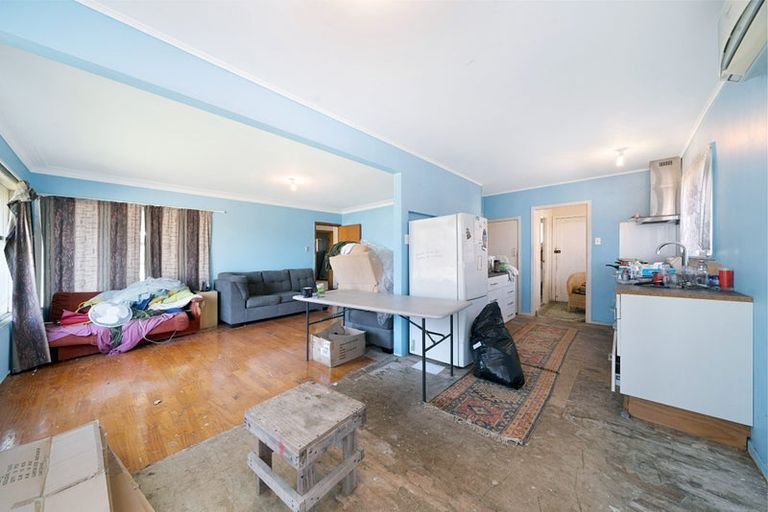 Photo of property in 9 Halswell Street, Mangere East, Auckland, 2024