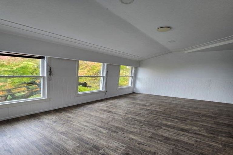 Photo of property in 172 Kawaha Point Road, Kawaha Point, Rotorua, 3010