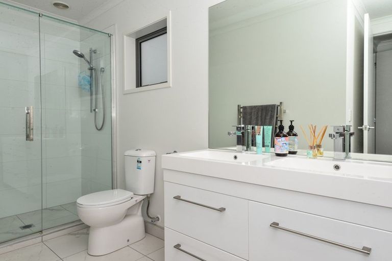 Photo of property in 46u2 North Ridge Drive, Rototuna North, Hamilton, 3281