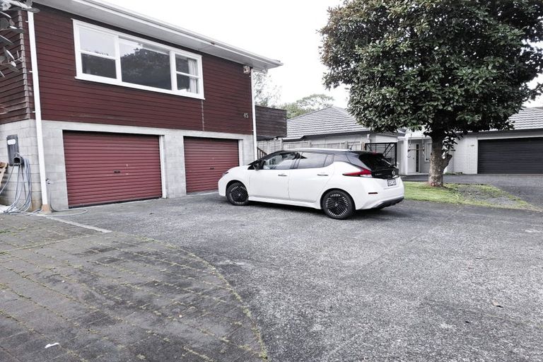 Photo of property in 1/45 Evelyn Place, Hillcrest, Auckland, 0627