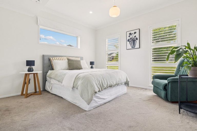 Photo of property in 2 Tauwaka Crescent, Riverhead, 0820