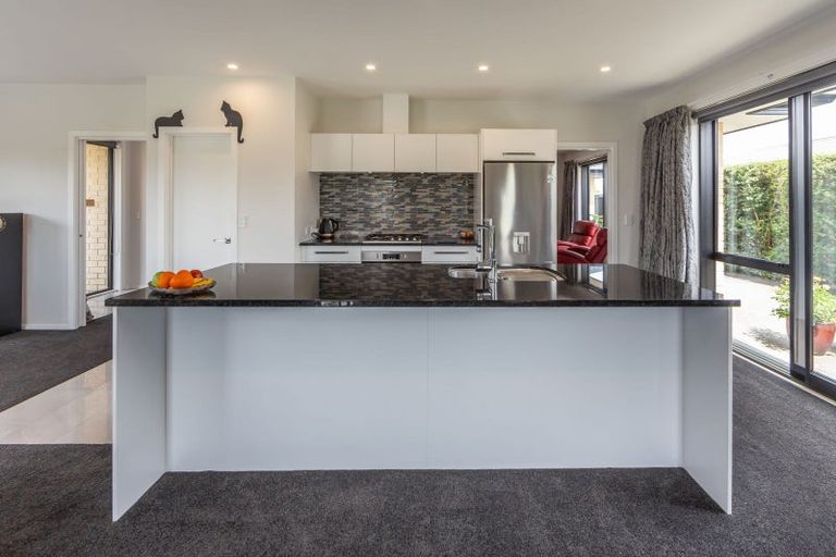 Photo of property in 16 Broomleigh Drive, Rolleston, 7615