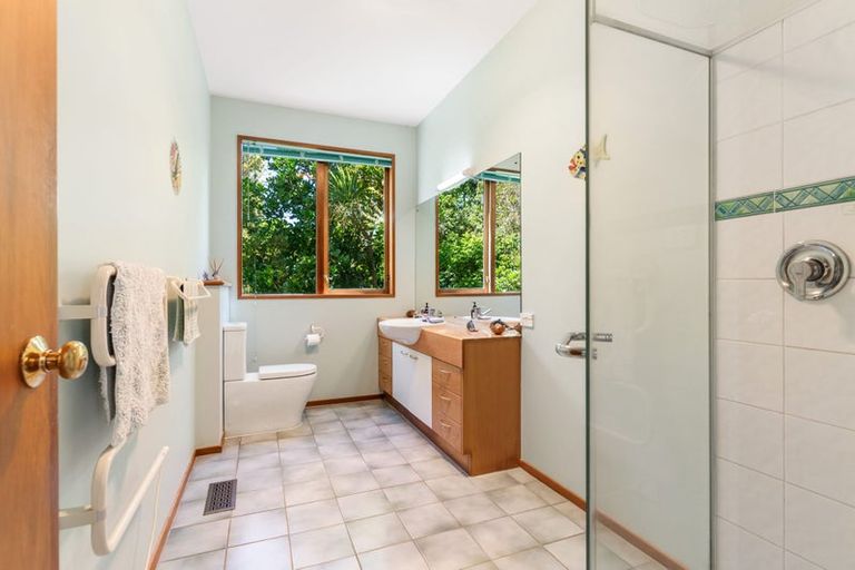 Photo of property in 38 Channel View Road, Campbells Bay, Auckland, 0630