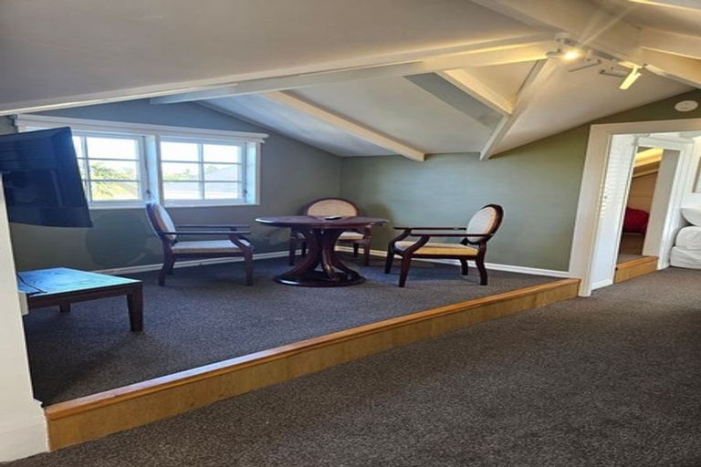 Photo of property in 36 Rame Road, Greenhithe, Auckland, 0632