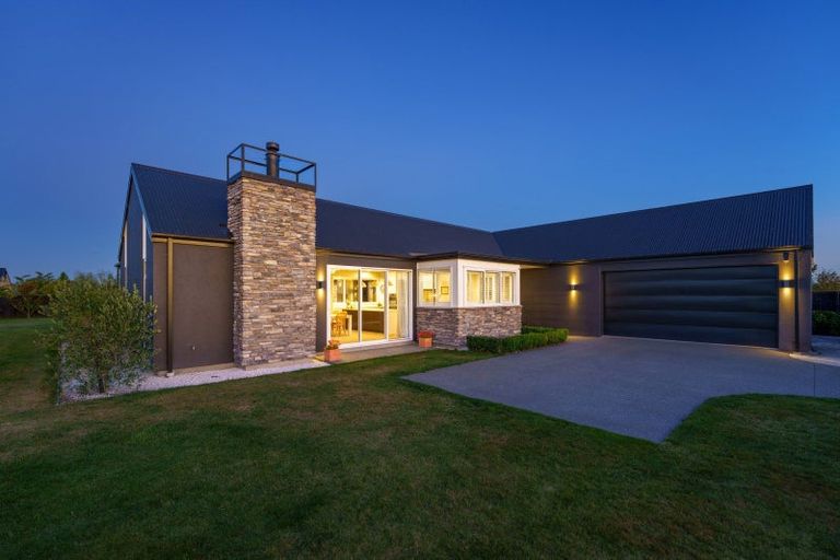 Photo of property in 10 Silver Peaks Drive, West Melton, 7618