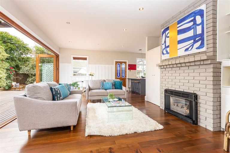 Photo of property in 28 Massey Crescent, St Albans, Christchurch, 8014