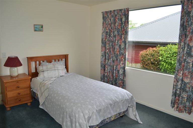 Photo of property in 2/2 Temple Crescent, Gleniti, Timaru, 7910