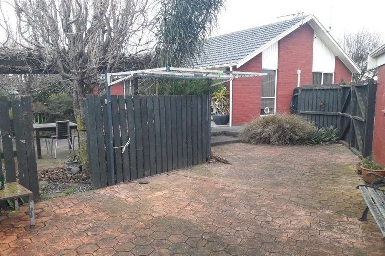 Photo of property in 95 Oakhampton Street, Hornby, Christchurch, 8042