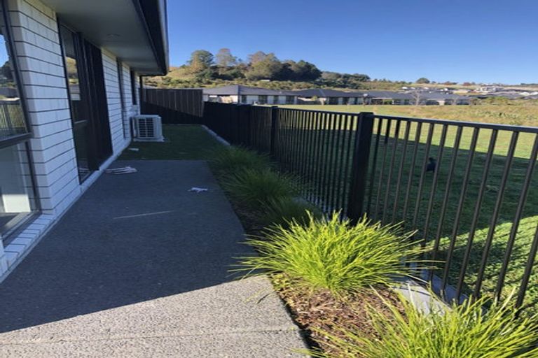 Photo of property in 70 Pakanga Grove, Pyes Pa, Tauranga, 3112