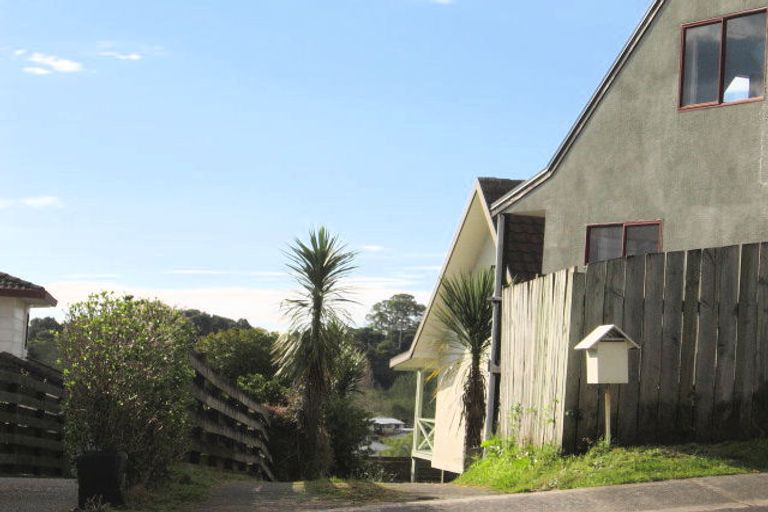 Photo of property in 16a Te Arawa Place, Welcome Bay, Tauranga, 3112