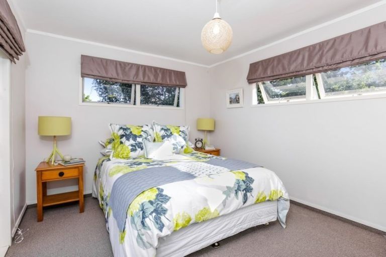 Photo of property in 38 Wyoming Avenue, Murrays Bay, Auckland, 0630
