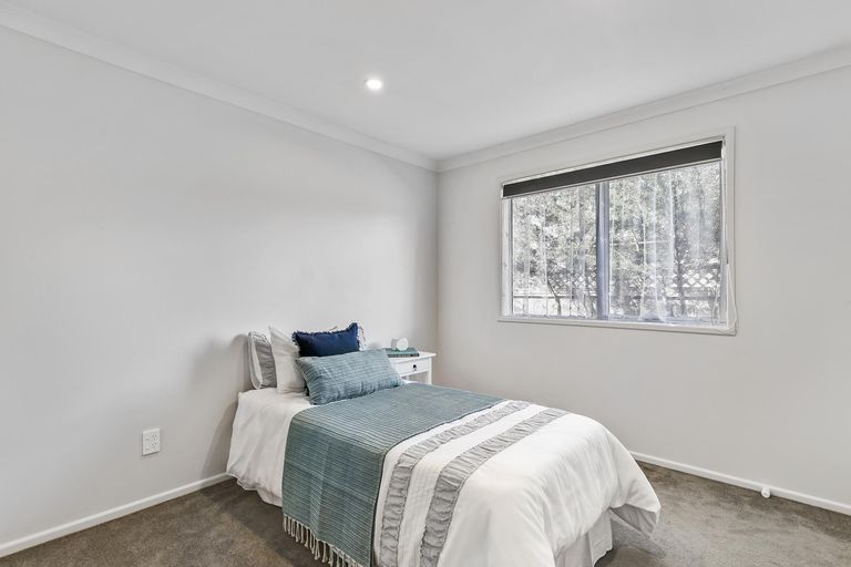 Photo of property in 14 Parsot Place, Pukekohe, 2120