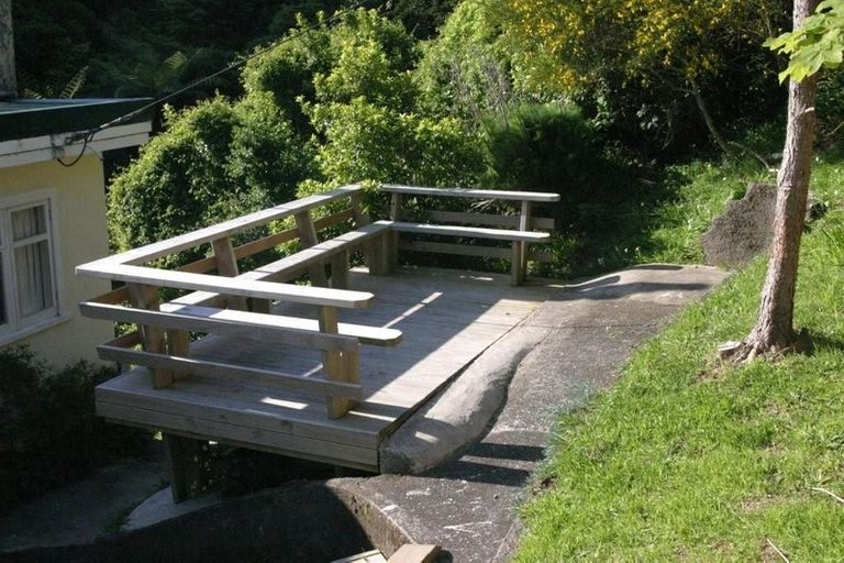 Photo of property in 117 Orangi Kaupapa Road, Northland, Wellington, 6012