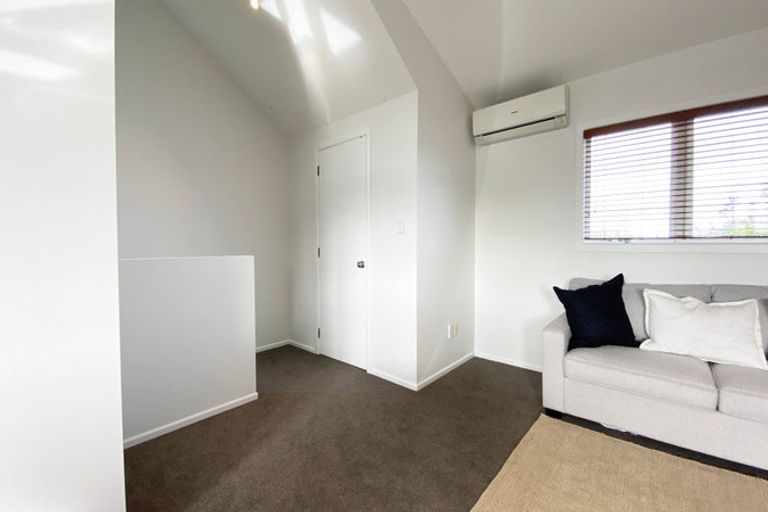 Photo of property in 2 Brassey Road, Birkenhead, Auckland, 0626