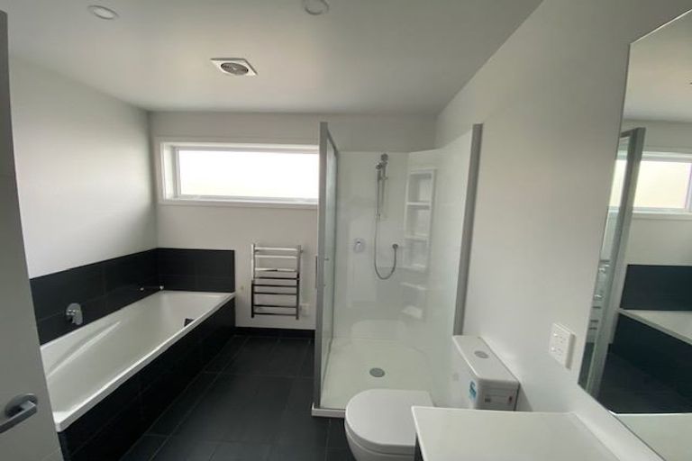 Photo of property in 162a Navigation Drive, Whitby, Porirua, 5024