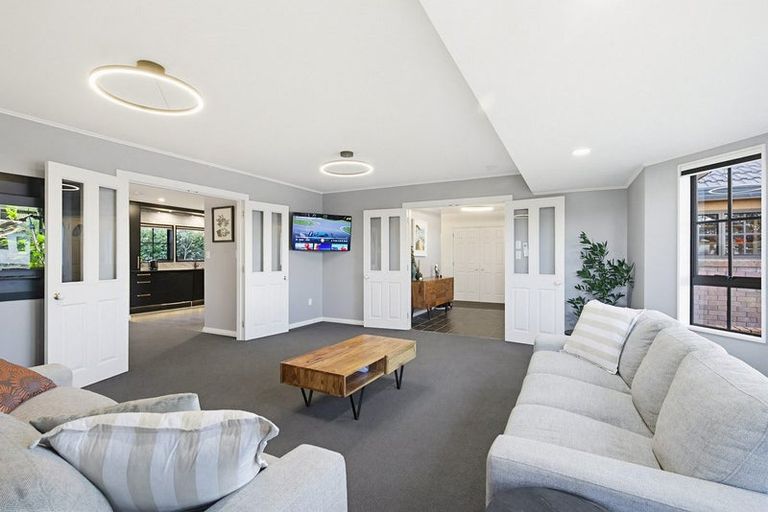 Photo of property in 11 Ramphal Terrace, Khandallah, Wellington, 6035
