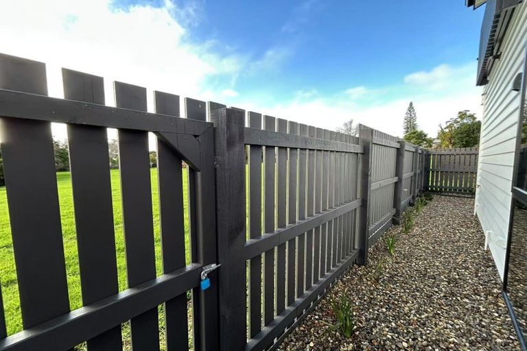 Photo of property in 7c Daytona Road, Henderson, Auckland, 0610