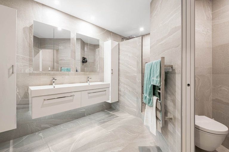 Photo of property in 31 Waterside Crescent, Gulf Harbour, Whangaparaoa, 0930