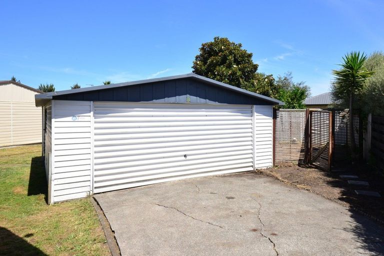 Photo of property in 17 Lilac Street, Melville, Hamilton, 3206