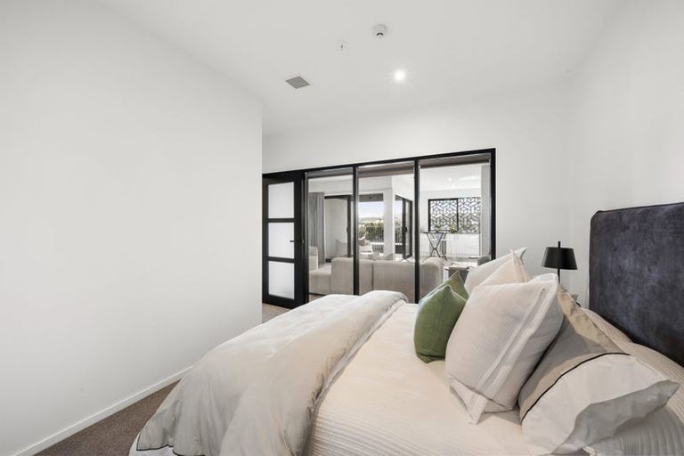 Photo of property in 206/2u Onepu Road, Kilbirnie, Wellington, 6022