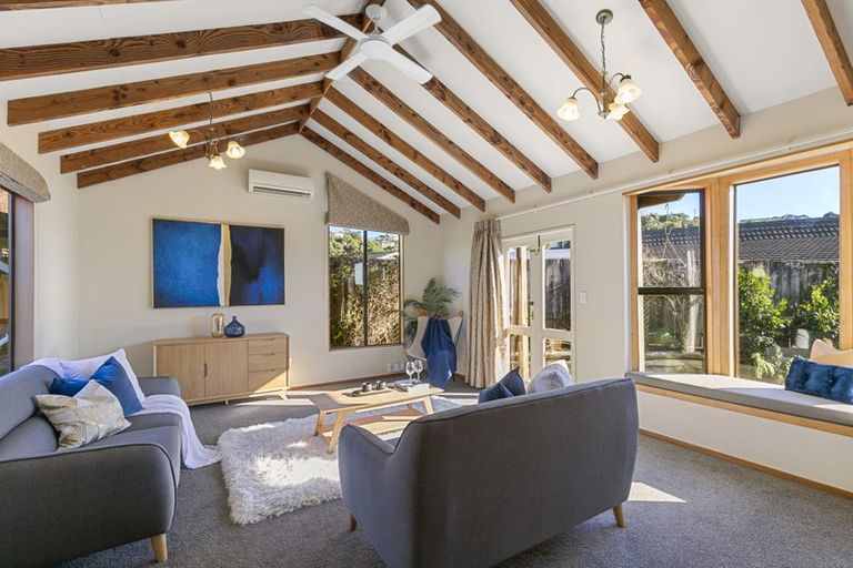 Photo of property in 8 Ballina Drive, Churton Park, Wellington, 6037