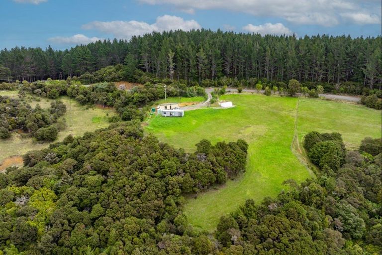 Photo of property in 60 Summer Road, Tinopai, Matakohe, 0593