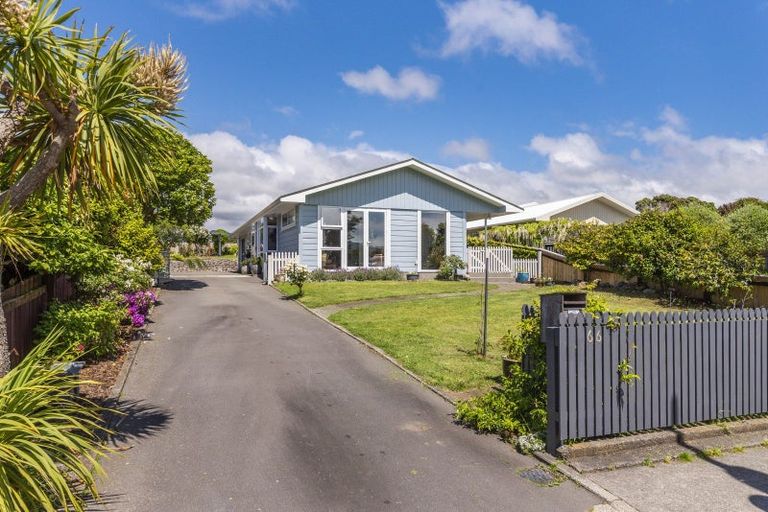 Photo of property in 66 Gray Avenue, Paraparaumu Beach, Paraparaumu, 5032
