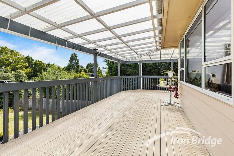 Photo of property in 21 Celeste Place, Totara Vale, Auckland, 0627