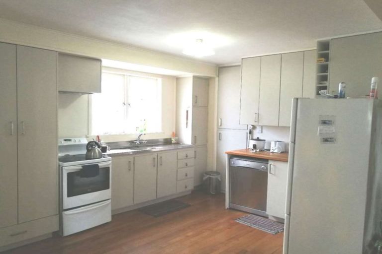 Photo of property in 1/70 Nikau Street, New Lynn, Auckland, 0600
