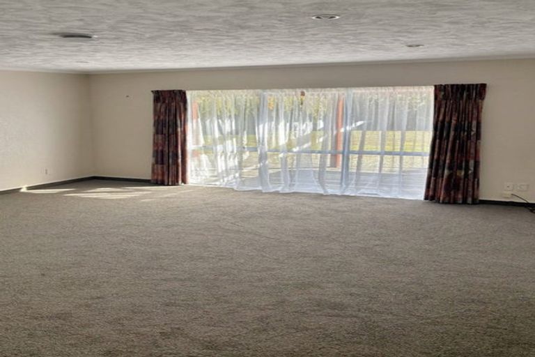 Photo of property in 4 Knightsbridge Place, Taradale, Napier, 4112