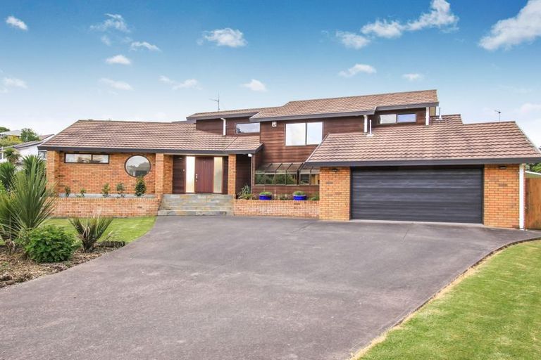 Photo of property in 6 Khaleel Place, Henderson, Auckland, 0612