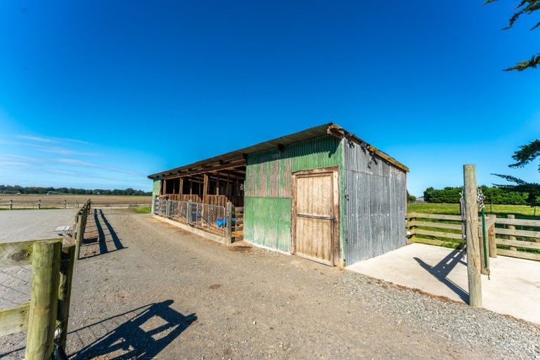 Photo of property in 14 Arowhenua Station Road, Kerrytown, Timaru, 7973