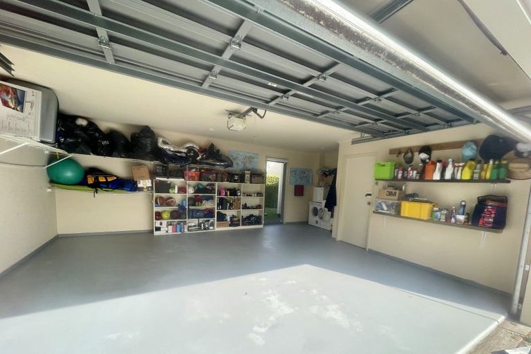 Photo of property in 9 Meadowbrook Place, Wanaka, 9305