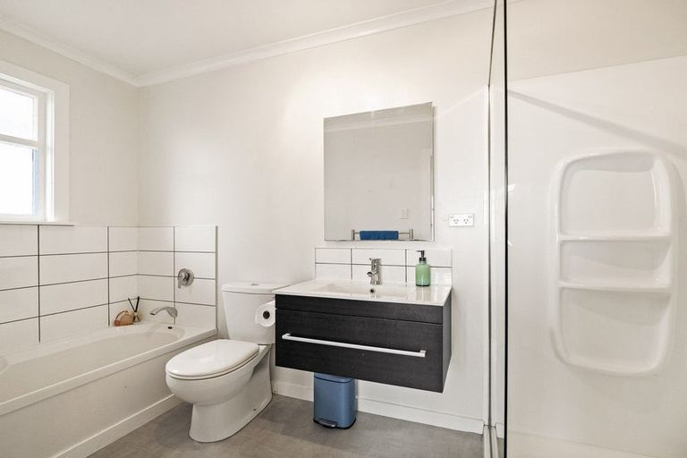 Photo of property in 141 Easther Crescent, Kew, Dunedin, 9012