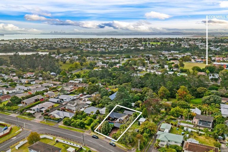 Photo of property in 279 Royal Road, Massey, Auckland, 0614