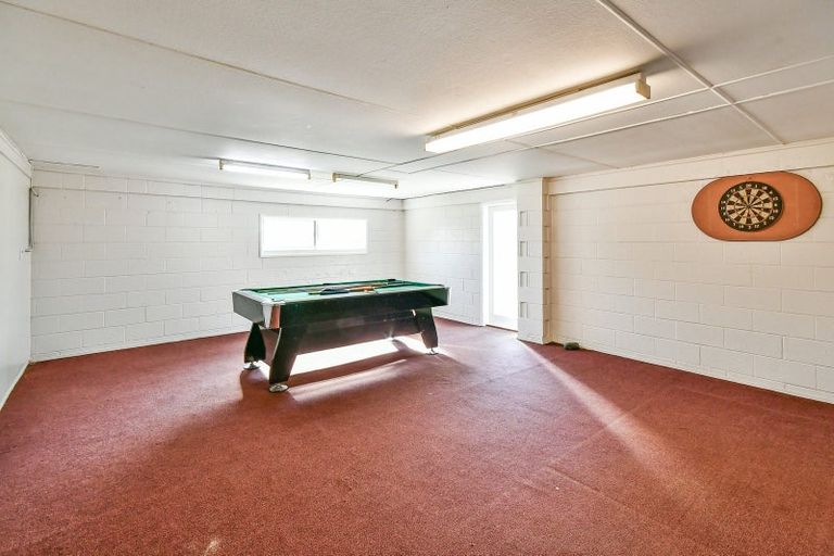 Photo of property in 8 Halberg Street, Papakura, 2110