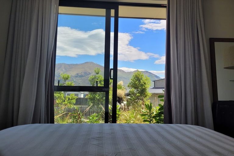 Photo of property in 11 Mcleod Avenue, Wanaka, 9305