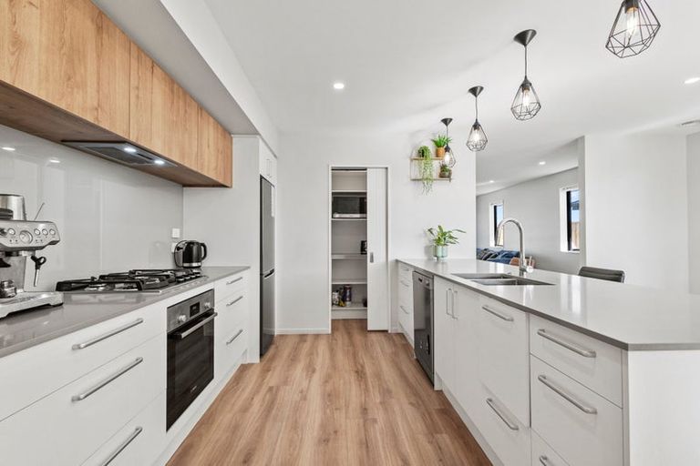 Photo of property in 3 Woodford Avenue, Woodend, 7610