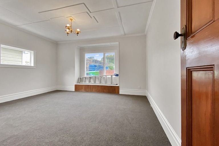 Photo of property in 42 Rolleston Street, Mount Cook, Wellington, 6021