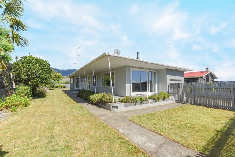 Photo of property in 297 Nayland Road, Stoke, Nelson, 7011