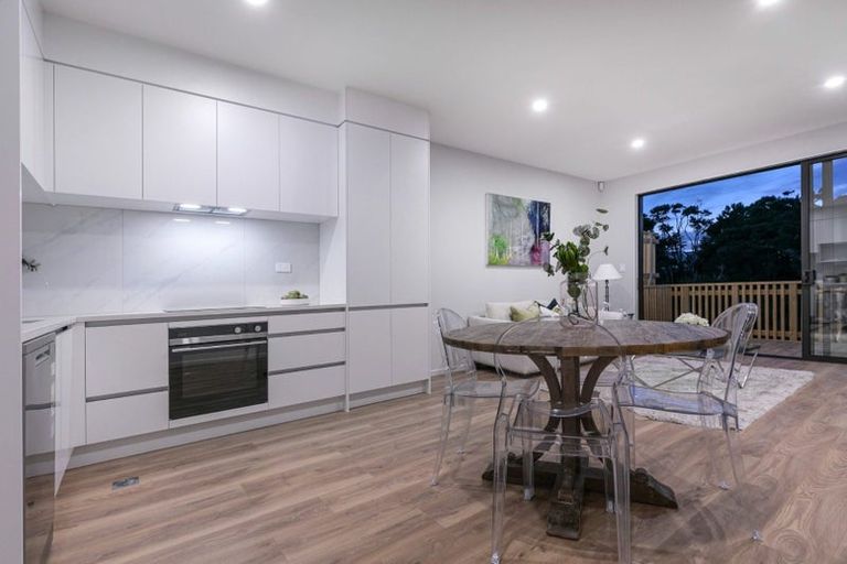 Photo of property in 15b Rockpool Road, Orewa, 0931