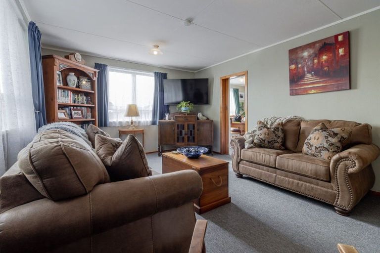 Photo of property in 11 Otaki Place, Westbrook, Palmerston North, 4412