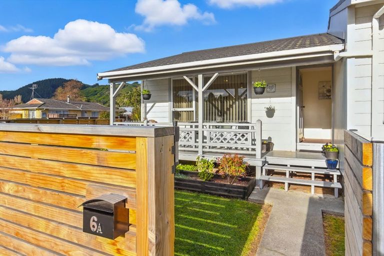 Photo of property in 6a Buckley Grove, Paraparaumu, 5032