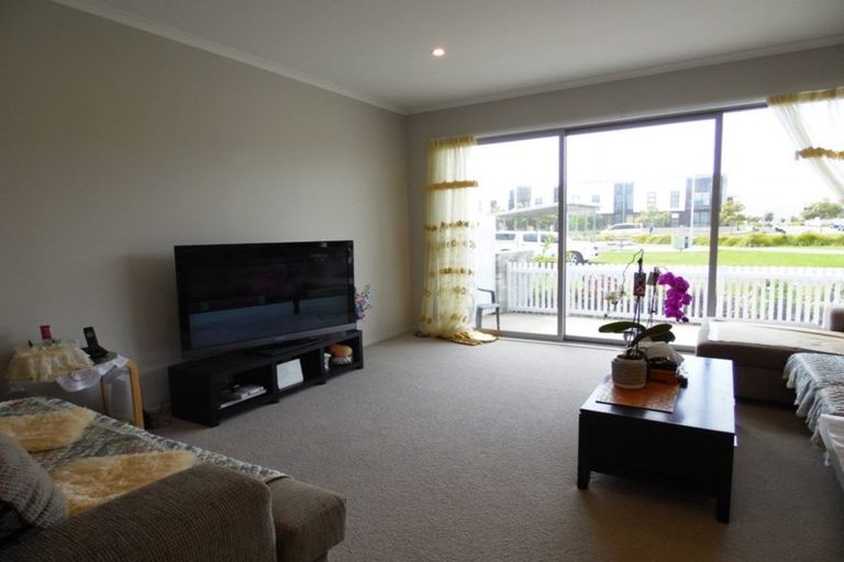 Photo of property in 3 Rangihina Road, Hobsonville, Auckland, 0616
