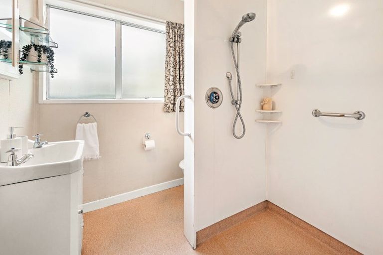 Photo of property in 12a Devon Street, Gore, 9710
