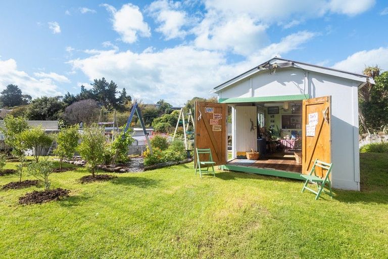 Photo of property in 13 Forest Road, Raumati South, Paraparaumu, 5032