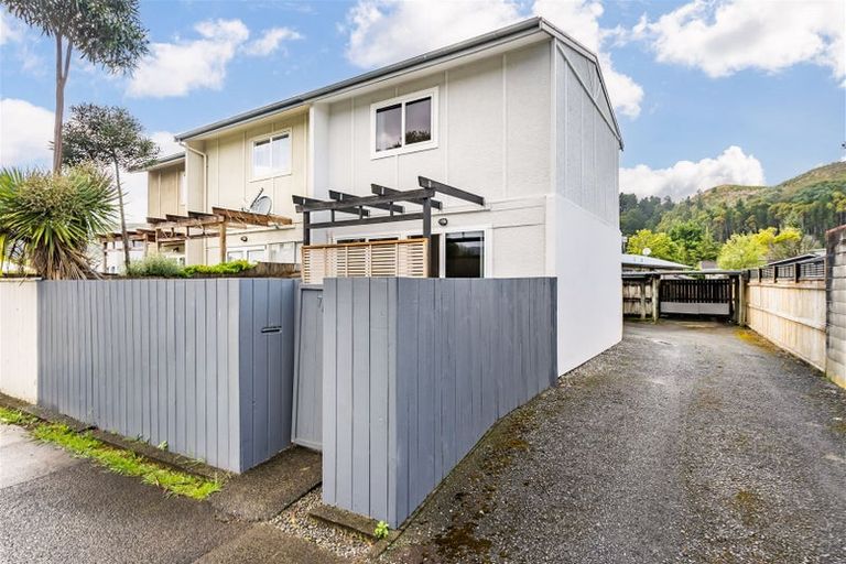 Photo of property in 3f7- Wilford Street, Wallaceville, Upper Hutt, 5018