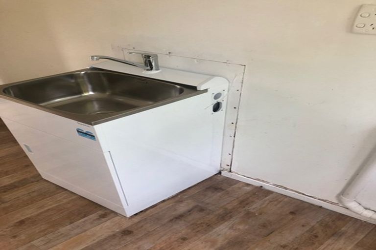 Photo of property in 63 Puriri Road, Waikanae, 5036