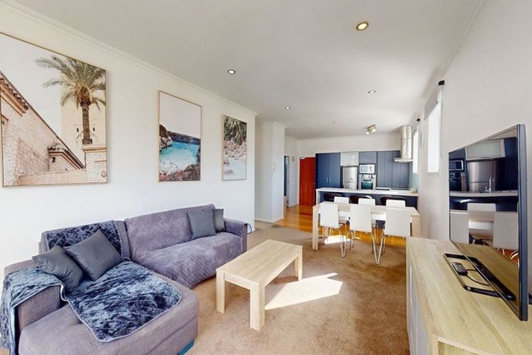 Photo of property in Atrium Towers, 9a/154 The Terrace, Wellington Central, Wellington, 6011